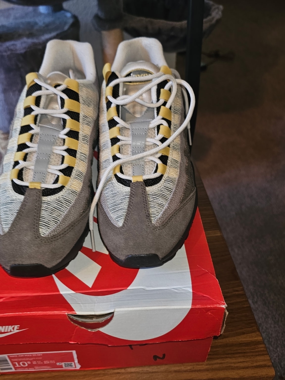 Nike Men’s Brown & Yellow Air Max 95 Sneakers - Picture 7 of 9